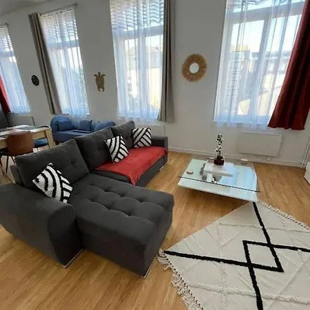 Grand Appt 6 Pers Lumineux *